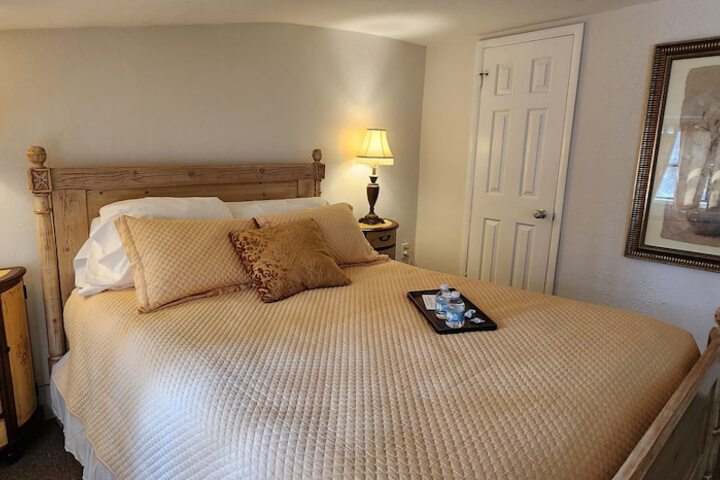 Room 46 of 104