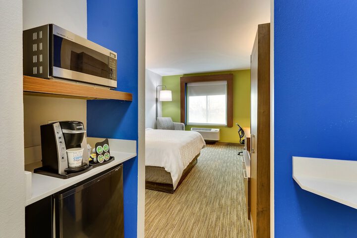 Room 14 of 53