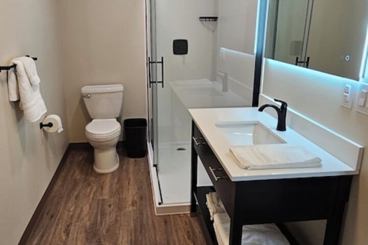 Room 21 of 35