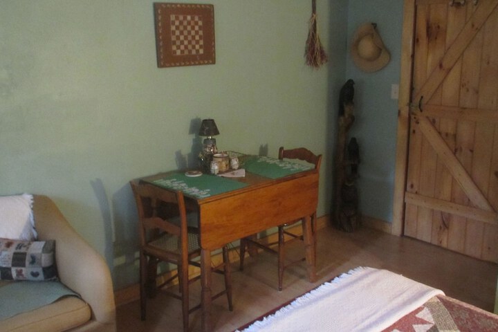 Room 12 of 27