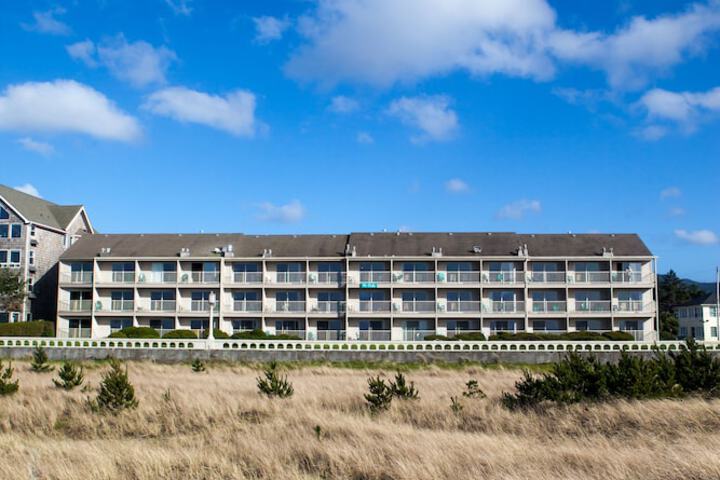 Hi-Tide Oceanfront Inn