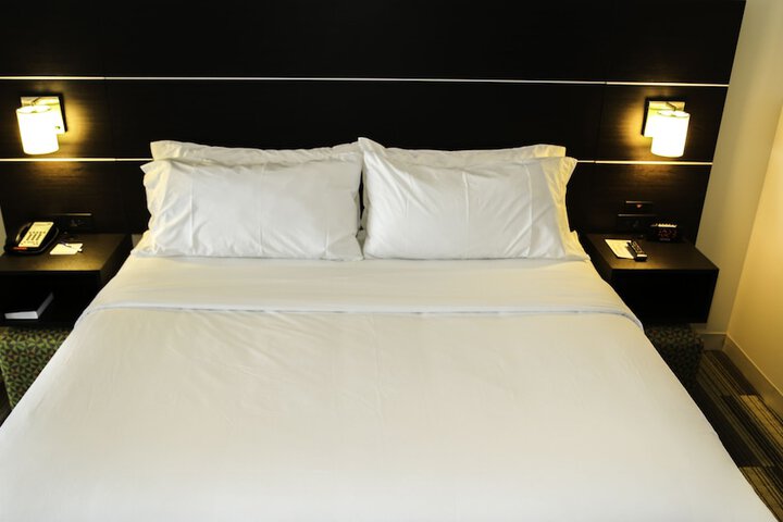 Room 11 of 57