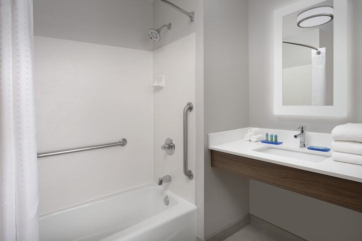 Room 20 of 37