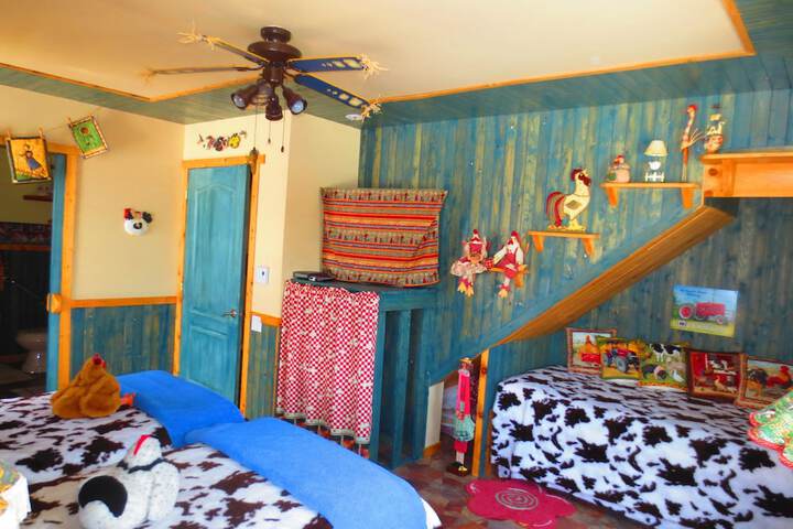 Room 15 of 37