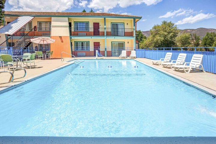 Pool 5 of 28