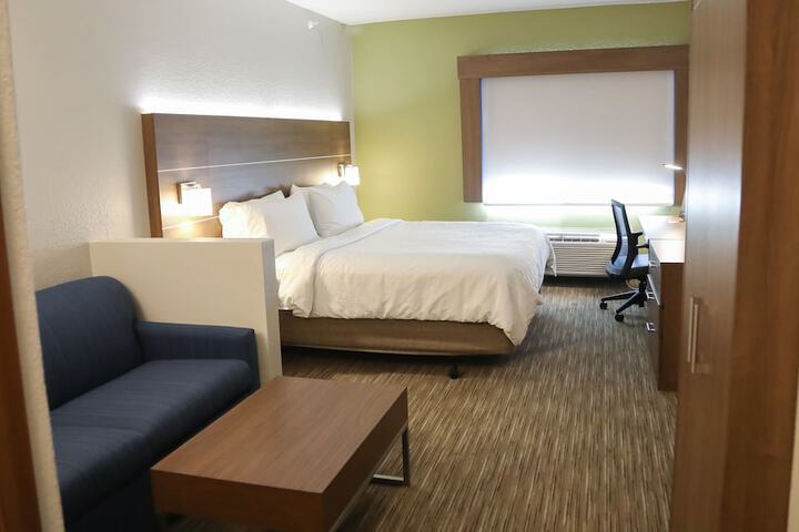 Room 59 of 77