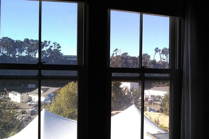 Room 90 of 147