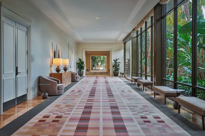 Ballroom/Hall 90 of 105
