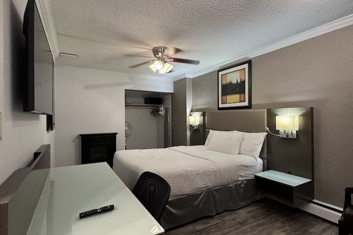 Room 37 of 86