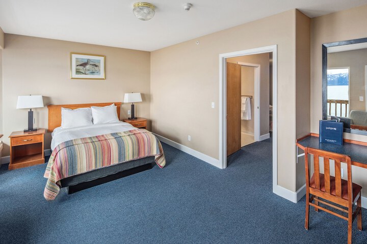 Room 55 of 183