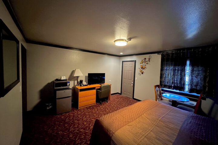 Room 21 of 49