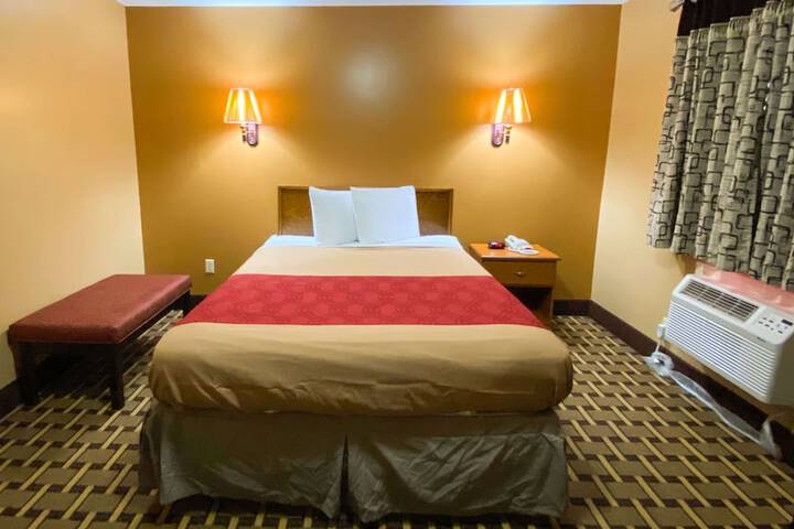 Room 26 of 26