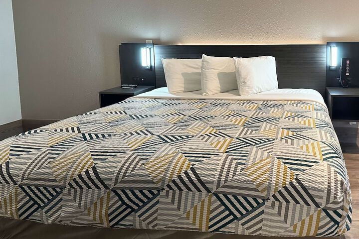 Room 43 of 50