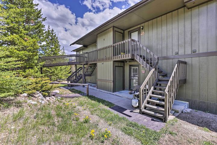 Grand Lake Condo w / Mountain Views: Walk to Lake!
