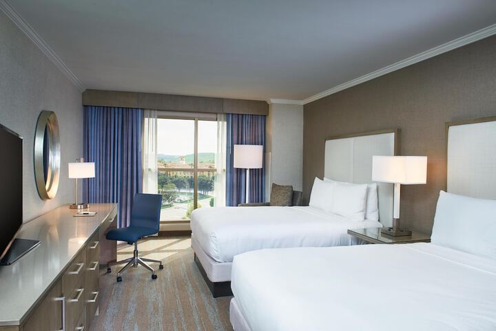 DoubleTree by Hilton Irvine - Spectrum