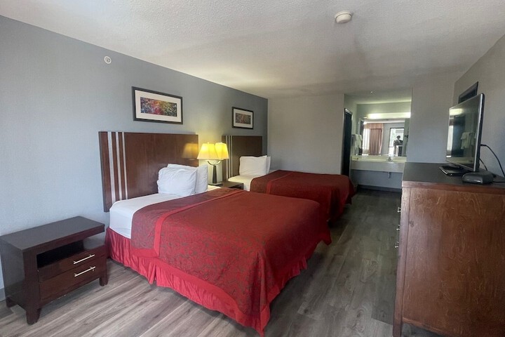 Room 15 of 22