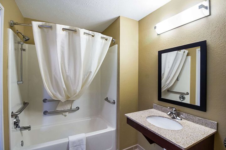 Room 21 of 50