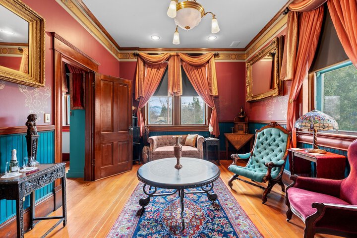 Room 41 of 47