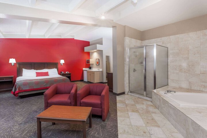 Room 15 of 29