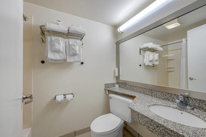 Quality Inn Enola - Harrisburg