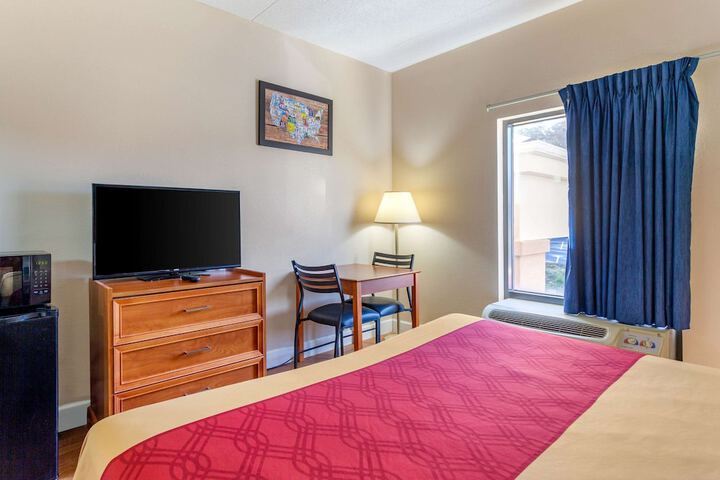 Room 18 of 22