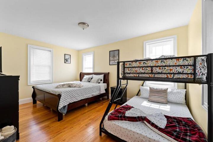 555-2 6BR Quincy - Spacious Apt near Boston - Perry Beach