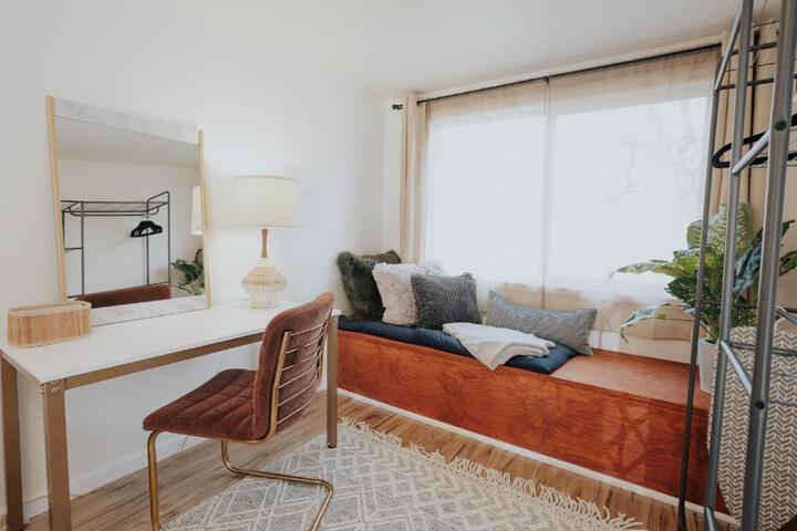 Waterfront River Apartments