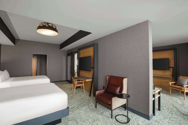 Room 59 of 227