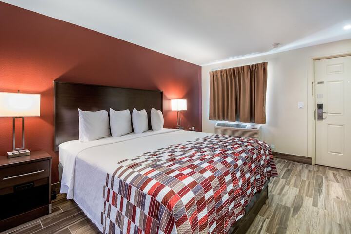 Room 14 of 26