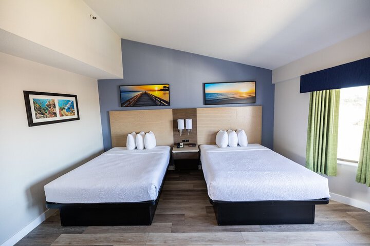 Room 33 of 52