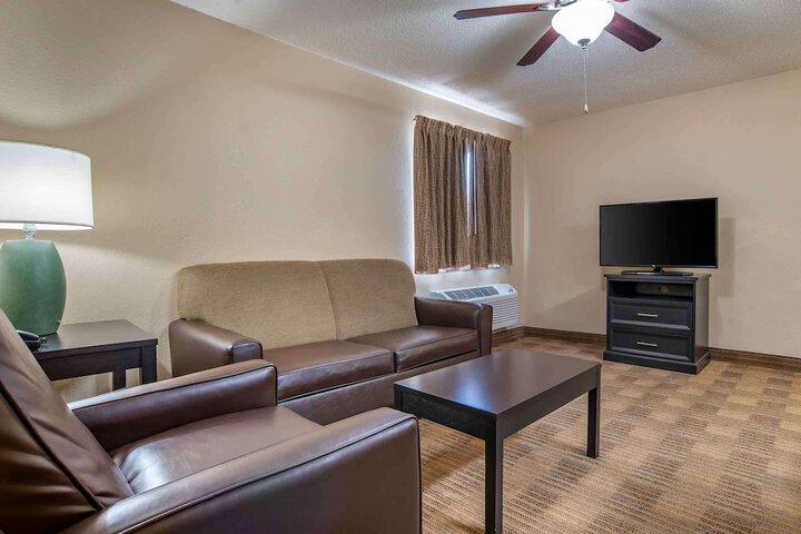 Extended Stay America Suites Toledo Maumee