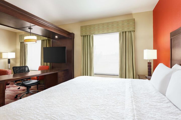 Room 28 of 42