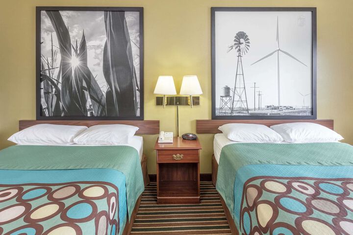 Room 14 of 16