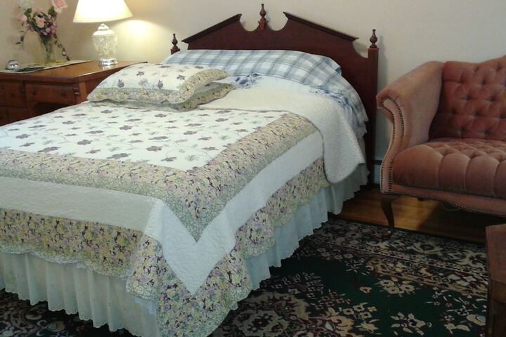 Room 27 of 65