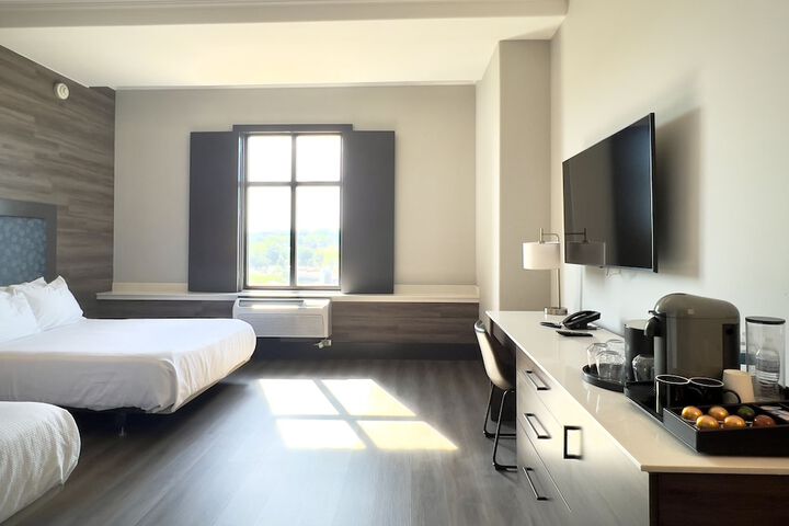 Room 142 of 174