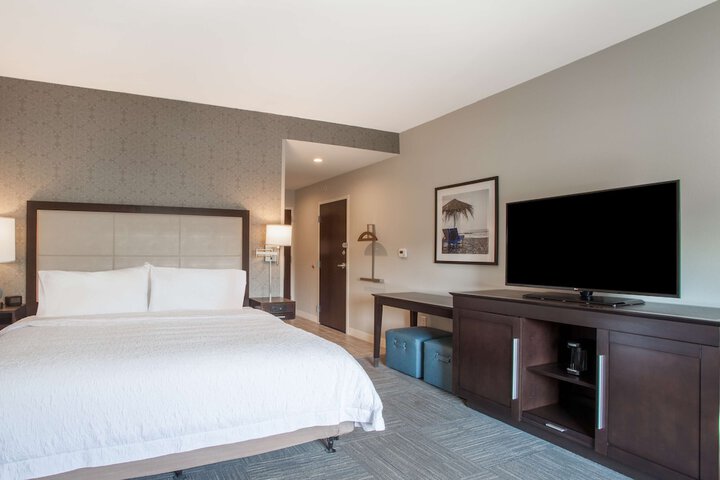 Room 8 of 43