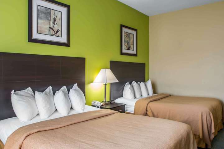 Room 14 of 28