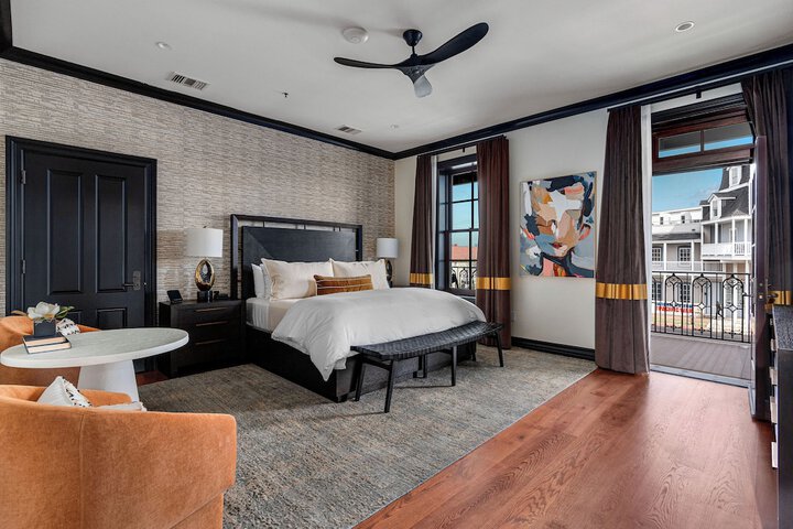 Emigrant Boutique Hotel