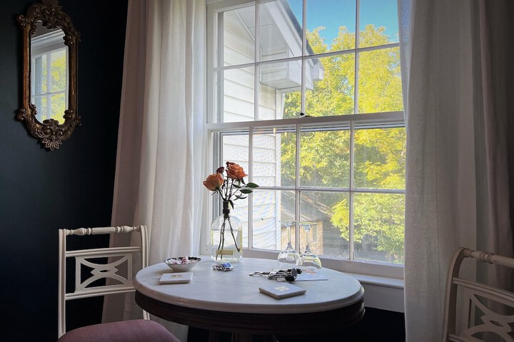 Room 15 of 111