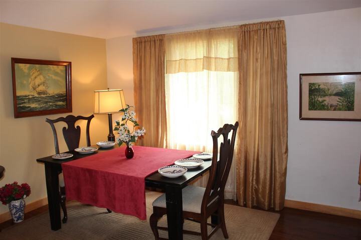 Room 136 of 183