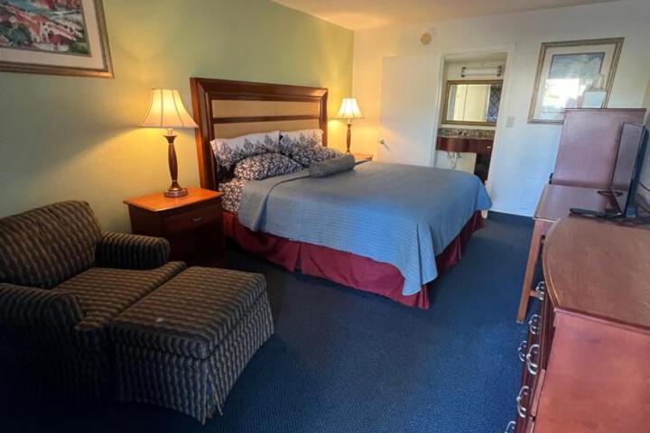 Jasmine Garden Inn - Lake City
