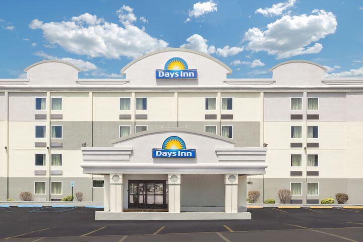 Hotel 3 of 27