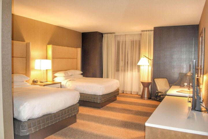 Room 52 of 88