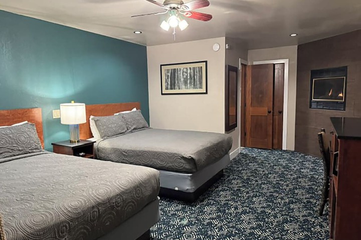 Room 8 of 17