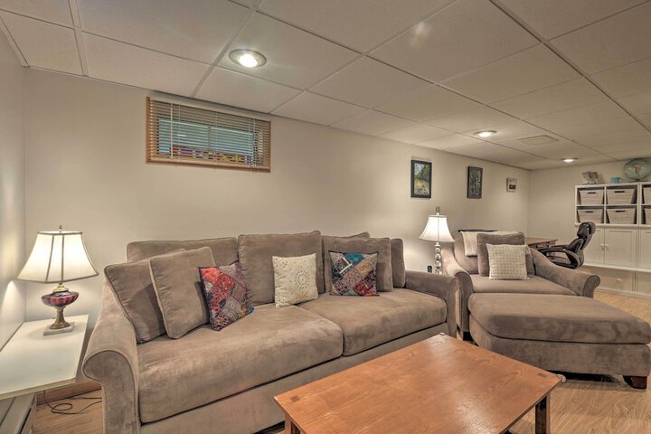 Family-friendly Woodbury Home With Yard + Deck!
