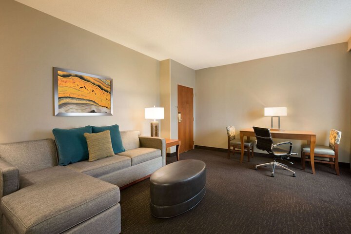 Room 43 of 66