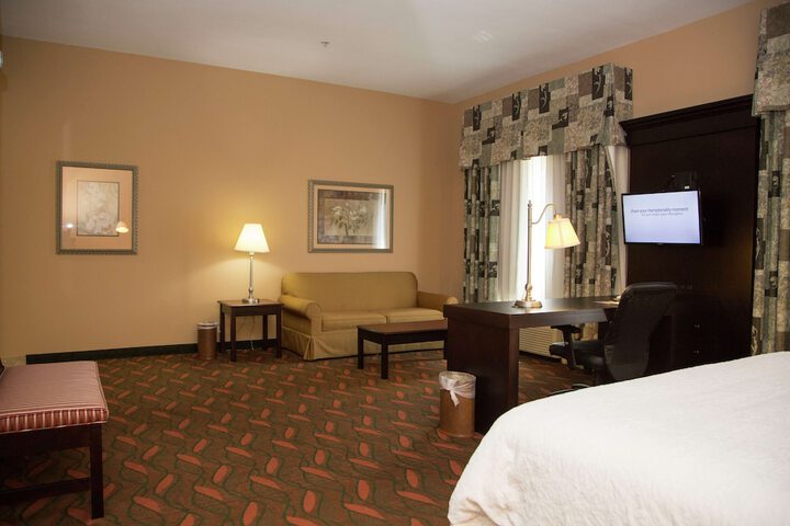 Room 34 of 64