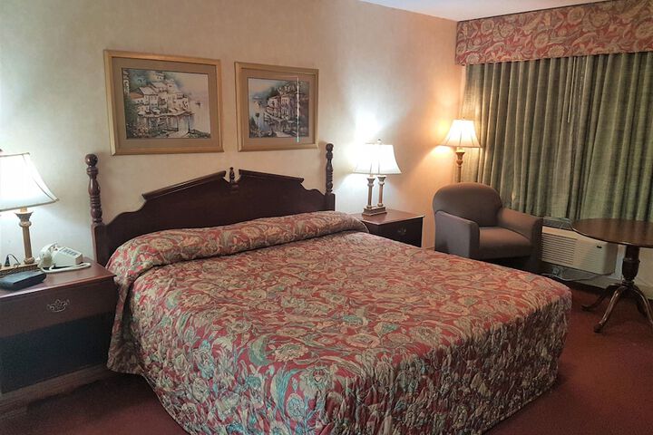 Room 18 of 46