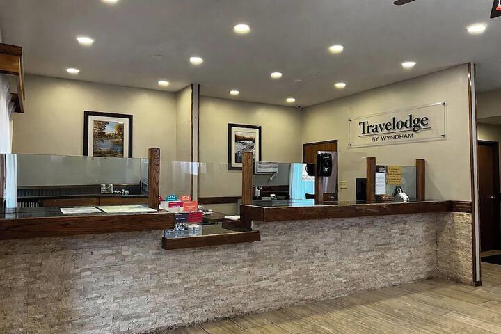 Travelodge by Wyndham Ishpeming / Marquette