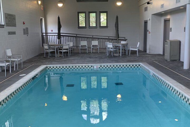 Country Inn & Suites by Radisson St. Charles Historic District